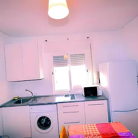 Apartment Junto Al Mar Con Piscina Y Wi-fi Gratis - Es-180-73